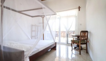 Yellow Card Apartment & Bungalow