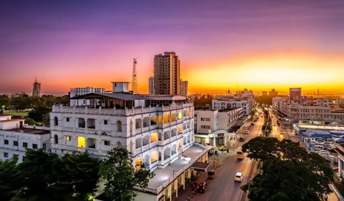 Sentrim Sentrim Castle Royal Hotel Mombasa — Hotel di lusso sul mare con ...