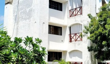 Green Malindi Apartments by RevSerene