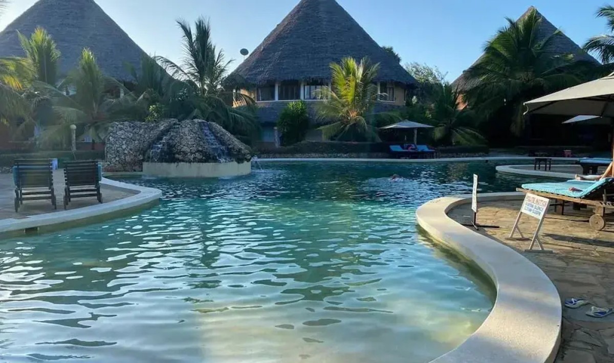 Lux Suites Tembo Court Apartments - Immagine 1