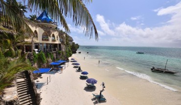 Bahari Dhow Beach Villas