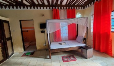 Beautiful and Charming 3-bed Room Villa in Diani