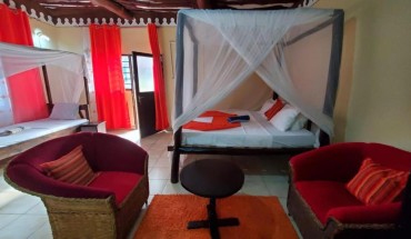 Beautiful and Charming 3-bed Room Villa in Diani