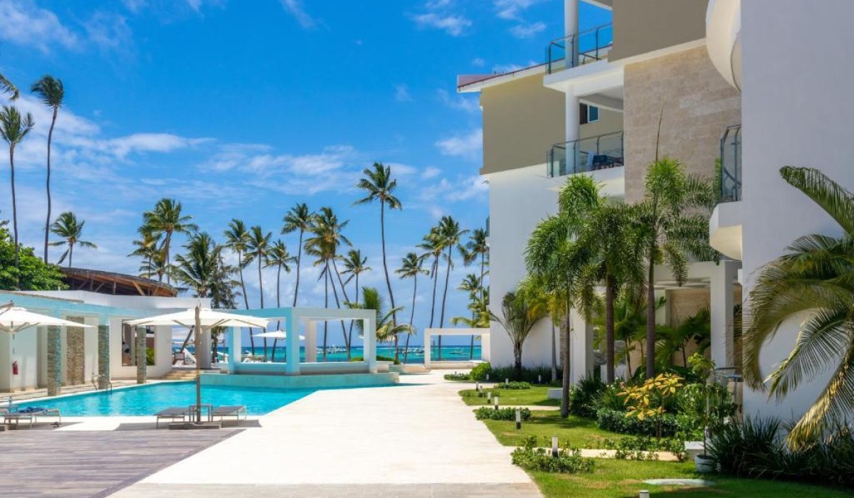 Family Getaway Apartment - Right On The Beach - Immagine 2