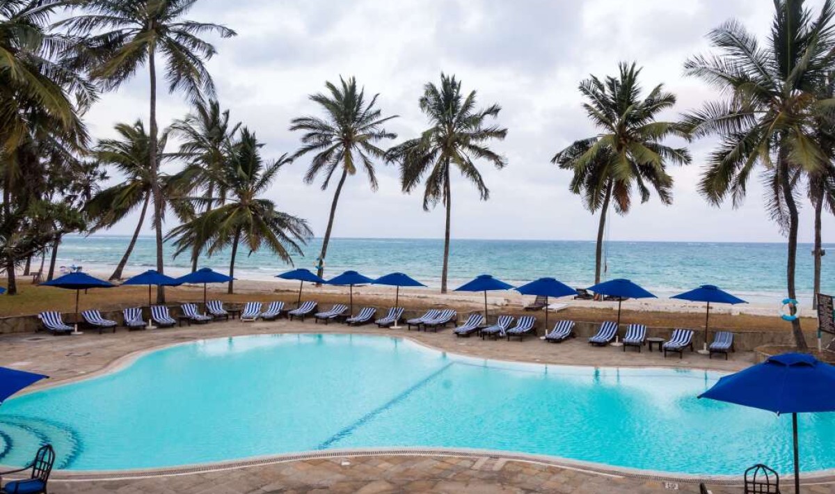 Jacaranda Indian Ocean Beach Resort - Immagine 1