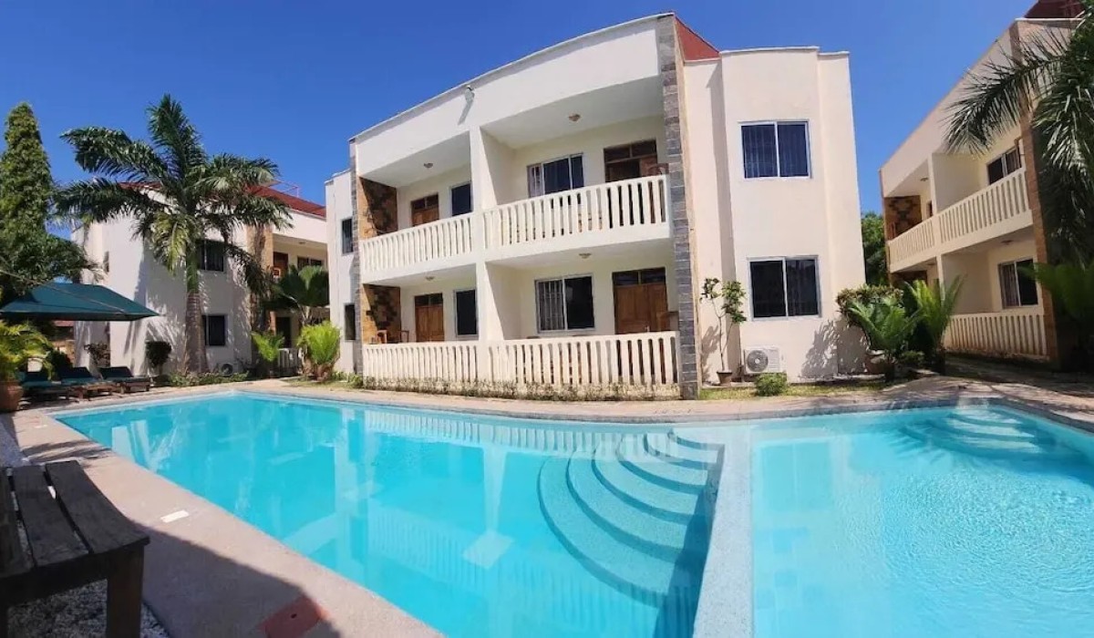 Lux Suites Diani Airstrip Villas - Immagine 2