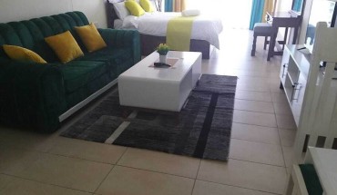 Lux Suites Golden Sun Studio Apartments