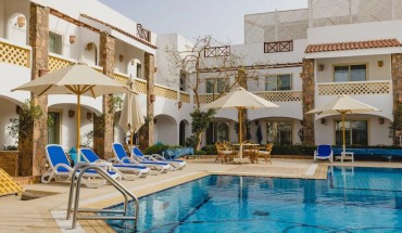 Camel Dive Club & Hotel