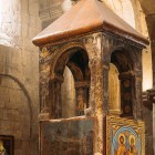 Mtskheta, Georgia. Nella Cattedrale di Svetitskhoveli si trova il ciborio che, secondo la tradizione, custodirebbe la tunica di Gesù, uno dei luoghi più sacri della Georgia.