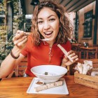 Cucina tradizionale armena a Yerevan, con piatti tipici e sapori autentici in un ristorante accogliente, tra tradizione gastronomica e atmosfera locale.