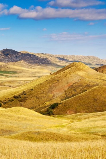 Nella Cachezia, in Georgia orientale, sorge David Gareja, complesso monastico tra roccia e architettura, sulle pendici semidesertiche del monte Gareja, a sud-est di Tbilisi.