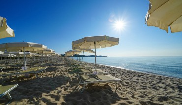 Marina Rey Beach Resort