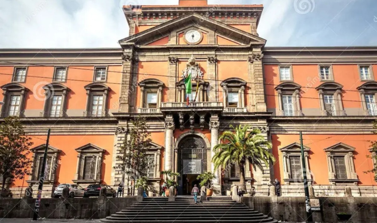 A Casa a Napoli - Immagine 1