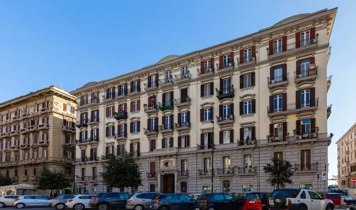 A due passi dal lungomare di Mergellina - Immagine 1