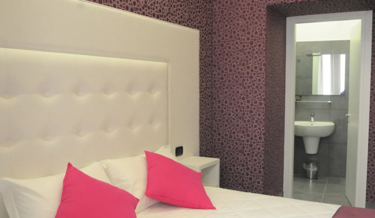 Royal Art House H Duomo by ClaPa Group Dislocated Hospitality - Immagine 2